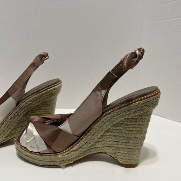 Nine West peep toe wedge sz 8 white/beige/taupe EUC espadrille look wedge 4.5” - Picture 5 of 10